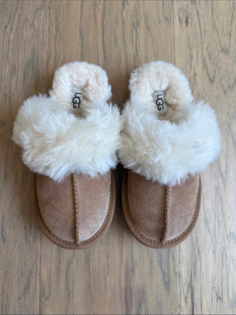 NWT UGG Kids Chestnut Cozy II Slides 11